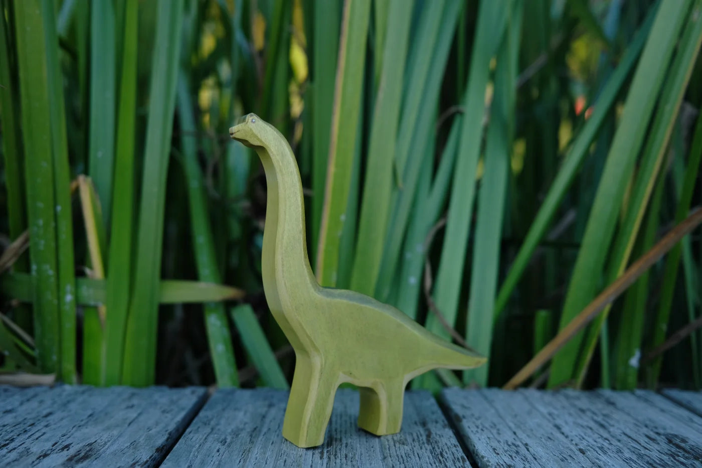 Holzwald Holzfigur Brachiosaurus